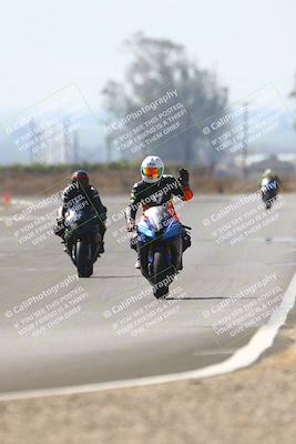 media/Sep-20-2025-TrackDaz (Sat) [[27f0cde673]]/B Group/220pm (Turn 9)/